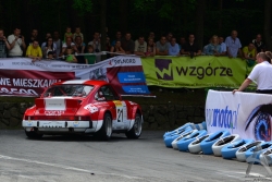 201207080075.jpg