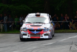 201207080082.jpg