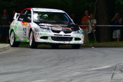201207080085.jpg