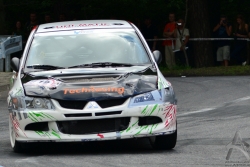 201207080086.jpg