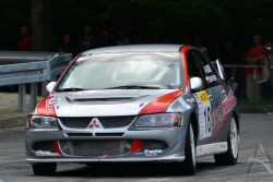 201207080089.jpg