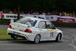201207080095.jpg