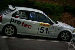 201207080162.jpg