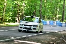 201207080178.jpg