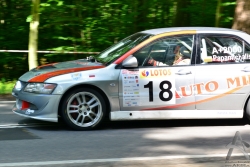 201207080182.jpg