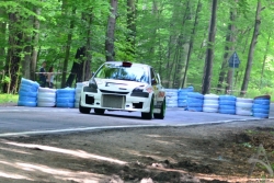 201207080187.jpg