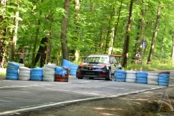 201207080192.jpg