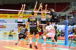 201211290022_01.jpg
