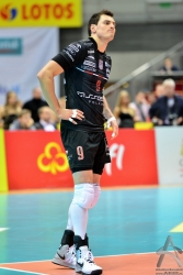 201211300057_01.jpg